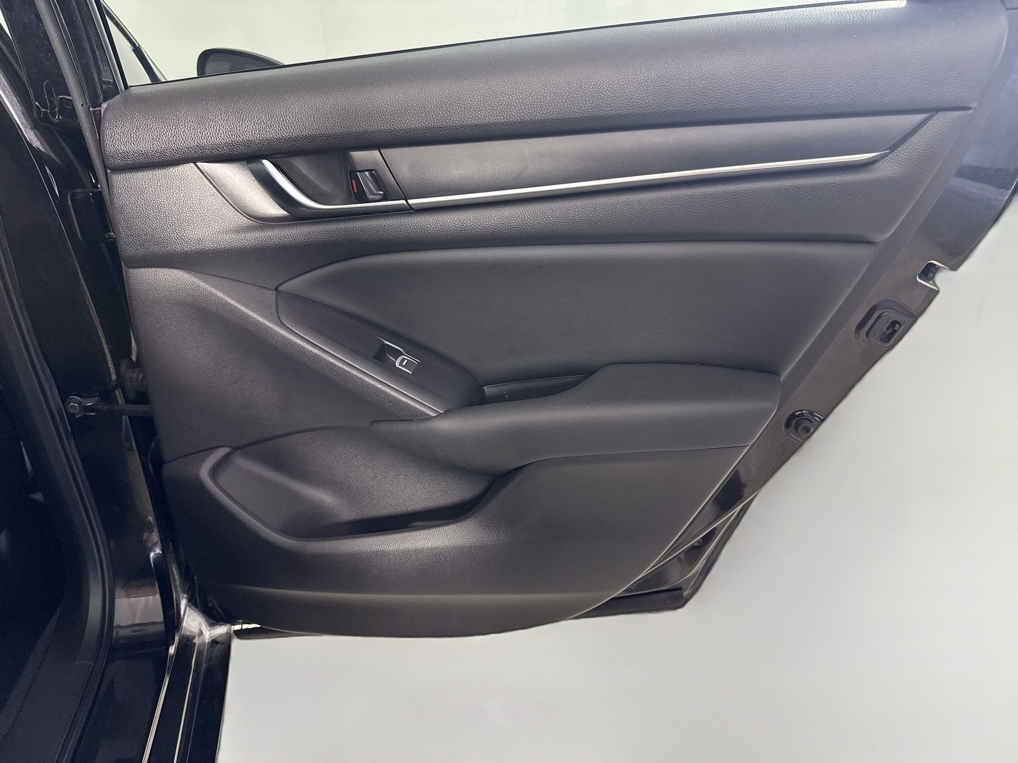 Used 2021 Honda Accord Sport image 28