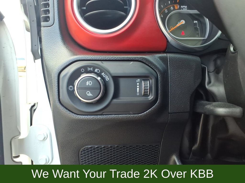 Used 2023 Jeep Gladiator Rubicon w/ Cold Weather Group AWD/4WD image 30