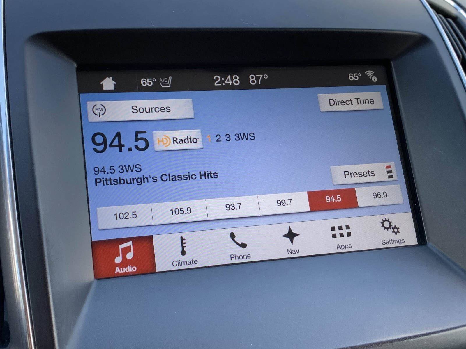 Used 2018 Ford Edge Titanium w/ Equipment Group 301A AWD/4WD image 20