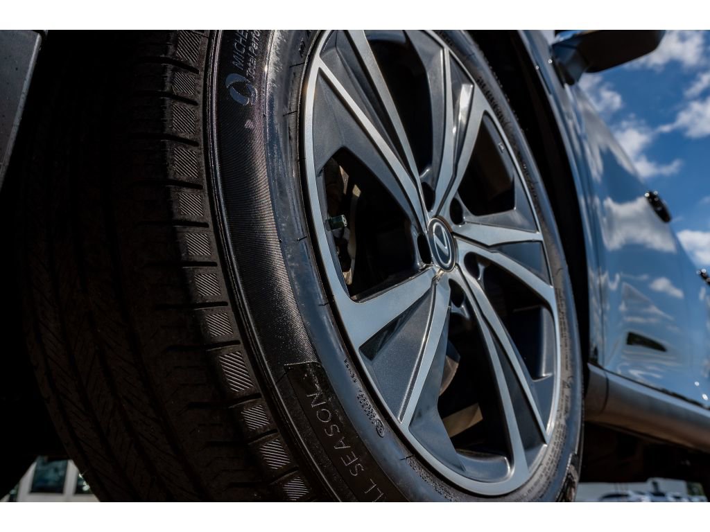 Used 2023 Lexus RX 350 Premium w/ Accessory Package image 9