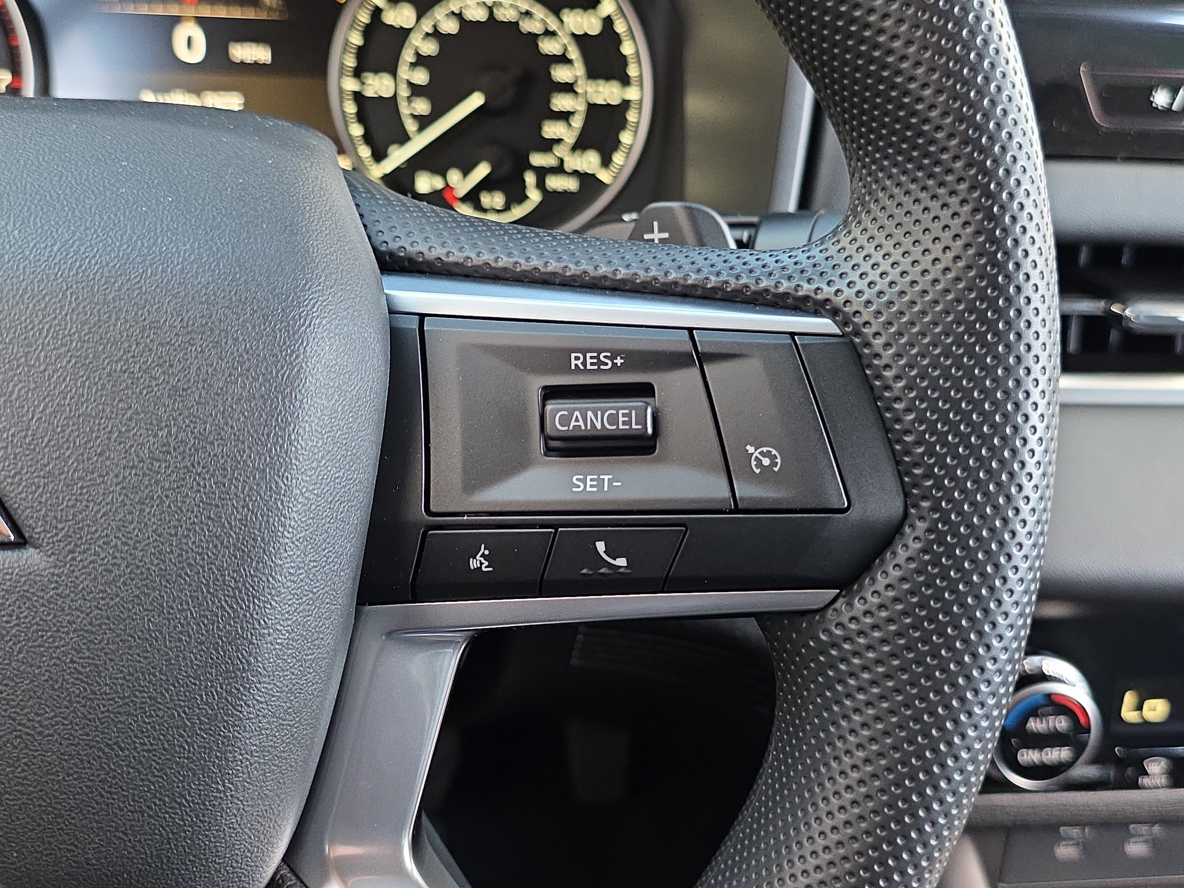 New 2026 Mitsubishi Outlander ES FWD image 15