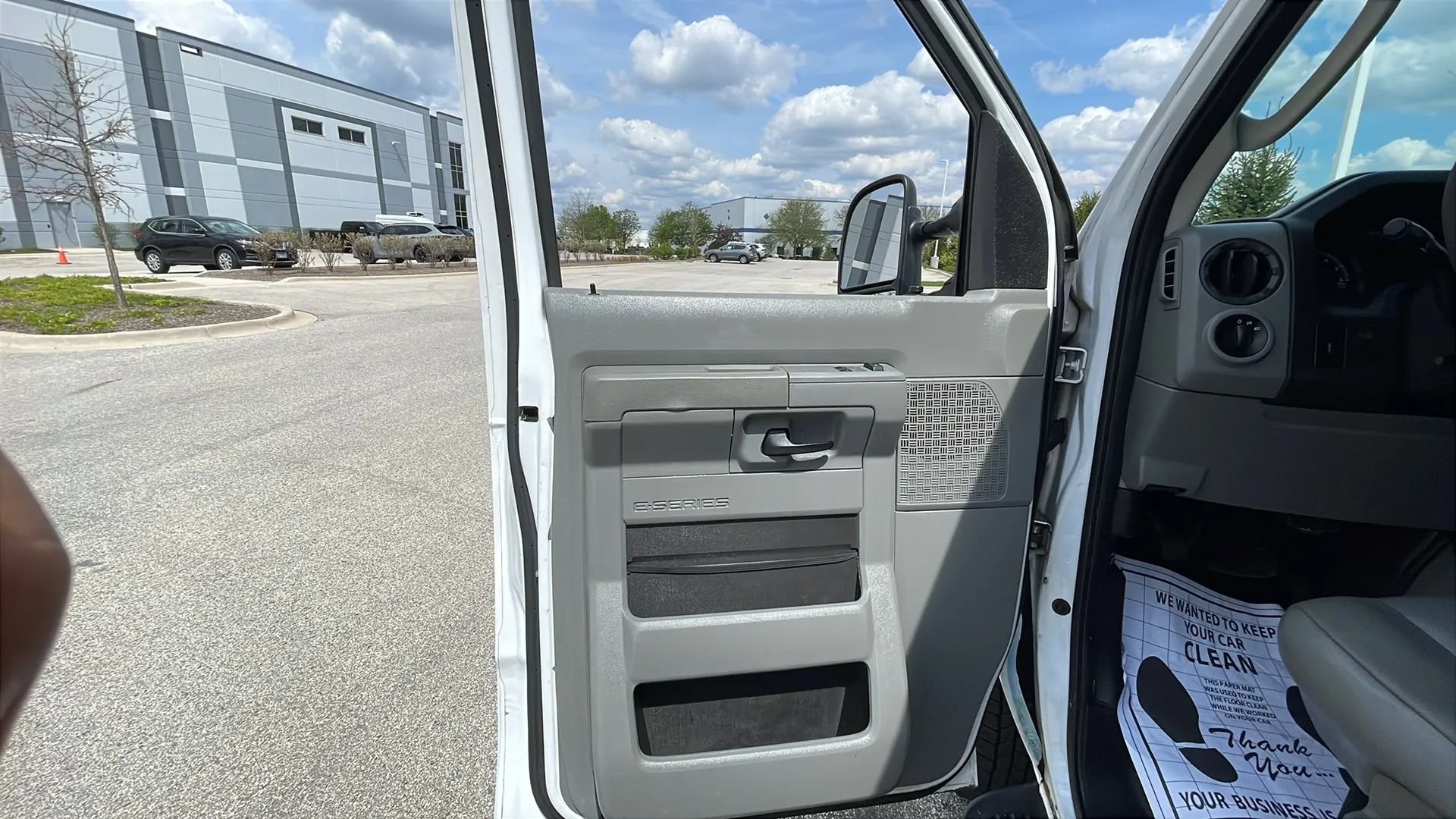 Used 2013 Ford E-350 and Econoline 350 Super Duty w/ Crew Van Pkg RWD image 13