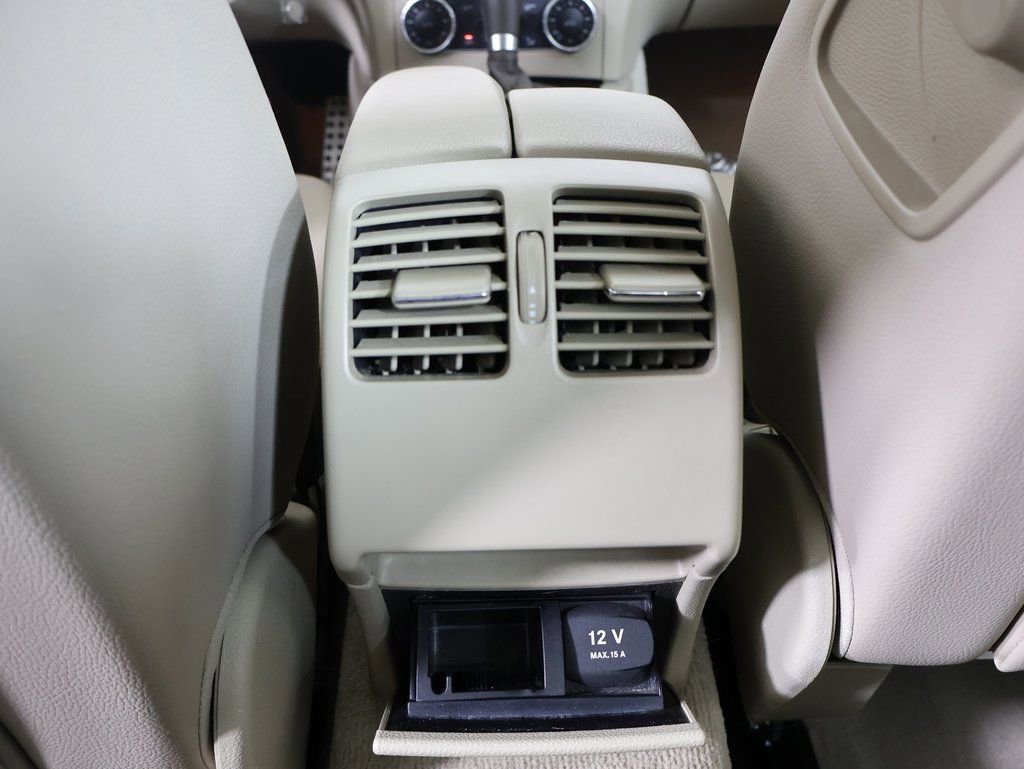 Used 2014 Mercedes-Benz C 300 4MATIC Sedan image 23