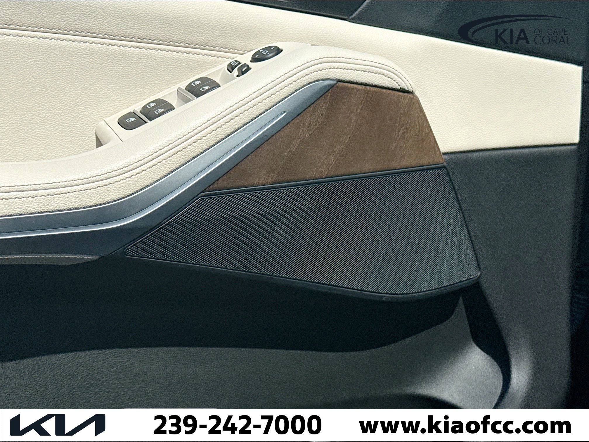 Used 2020 BMW X5 xDrive40i w/ Premium Package image 24