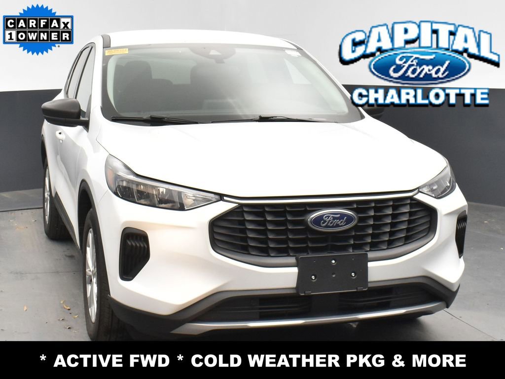 Used 2025 Ford Escape Active w/ Cold Weather Package image 2