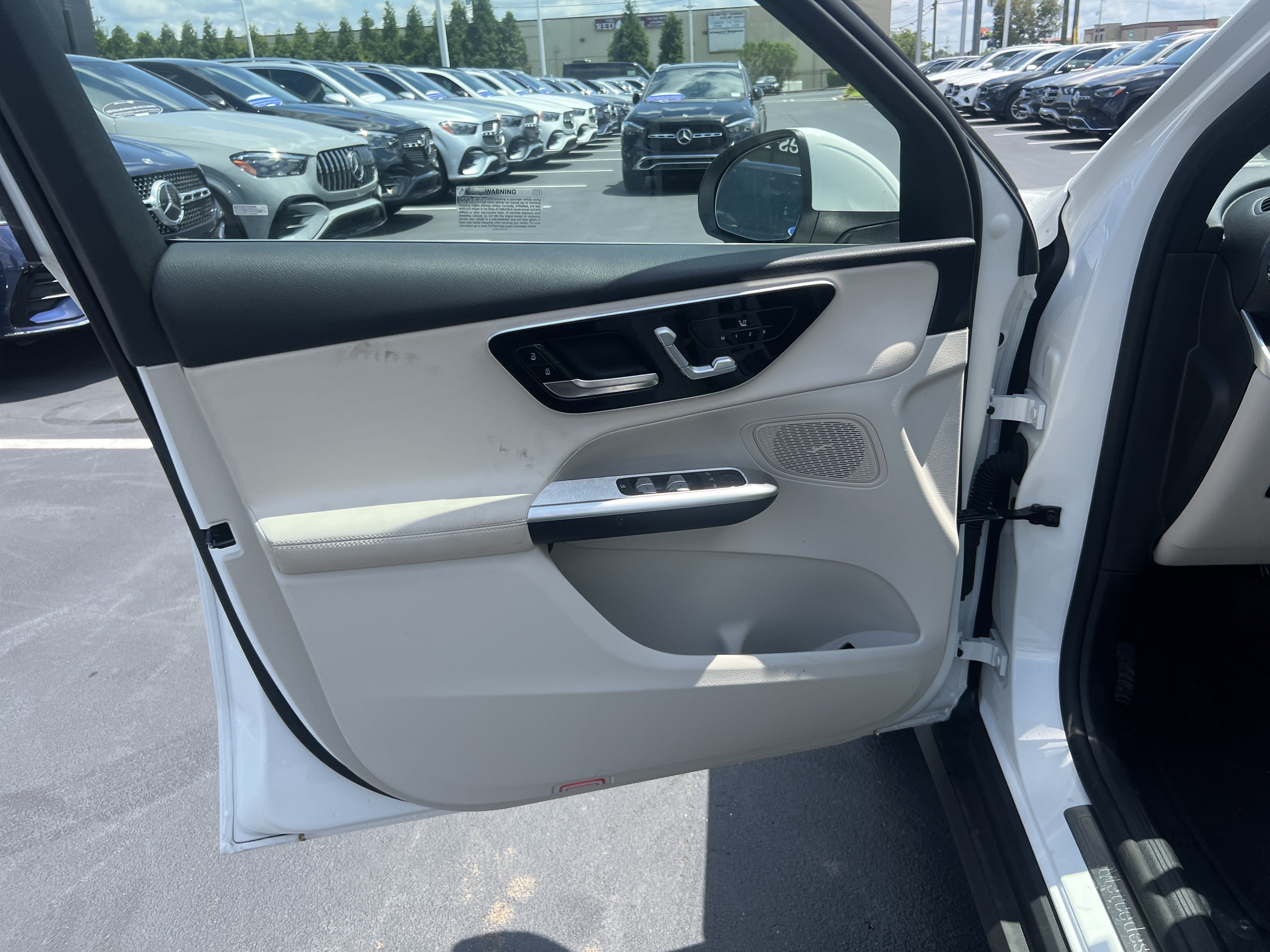 Certified 2025 Mercedes-Benz GLC 300 4MATIC image 14