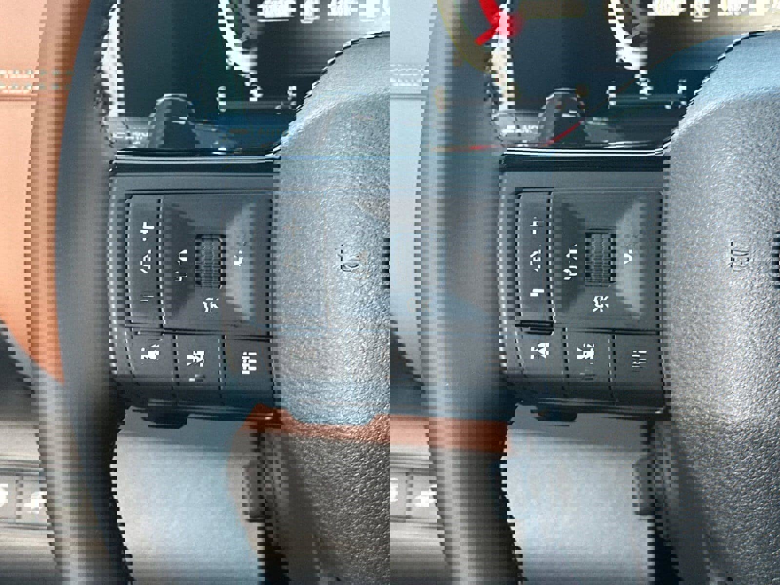 New 2026 Nissan Pathfinder Platinum image 25