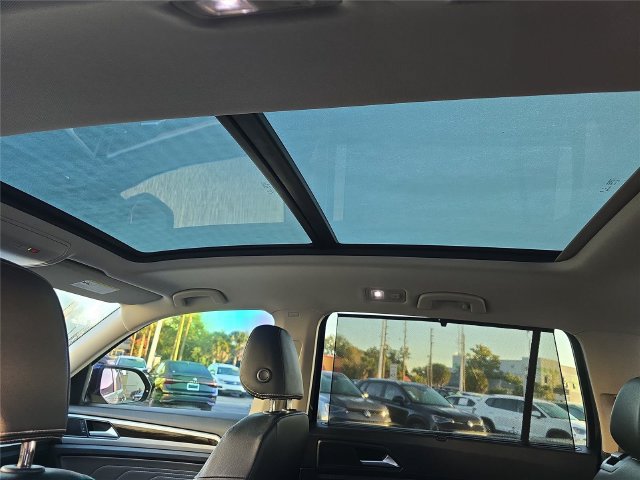 Used 2023 Volkswagen Atlas SE w/ Panoramic Sunroof Package FWD image 29