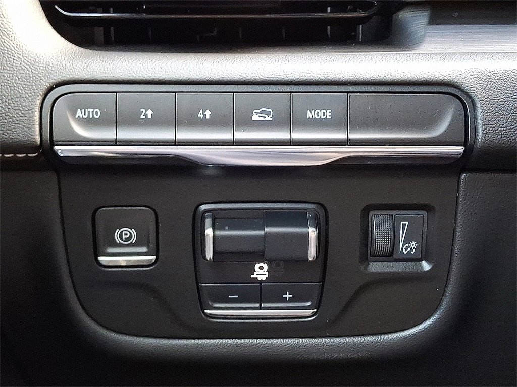 Used 2021 Cadillac Escalade ESV Sport w/ LPO, ONYX Package image 26