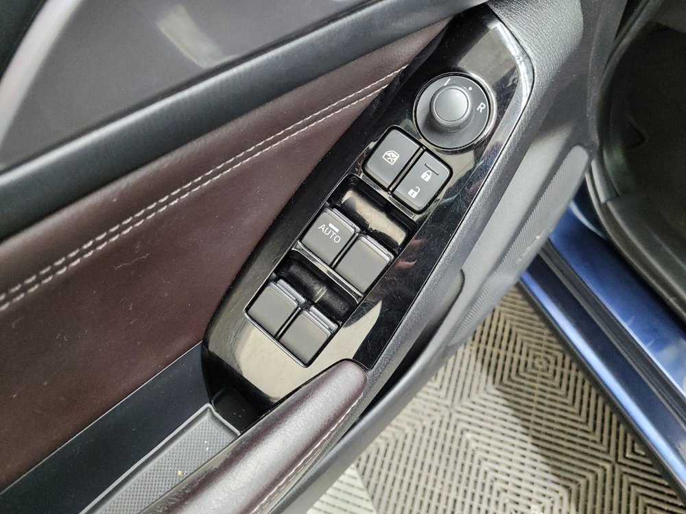 Used 2018 MAZDA MAZDA3 Grand Touring image 27