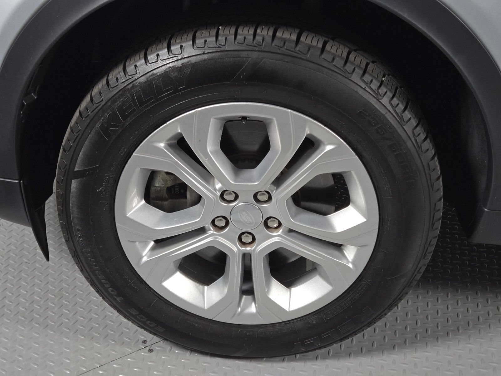 Used 2020 Land Rover Discovery Sport AWD/4WD image 9