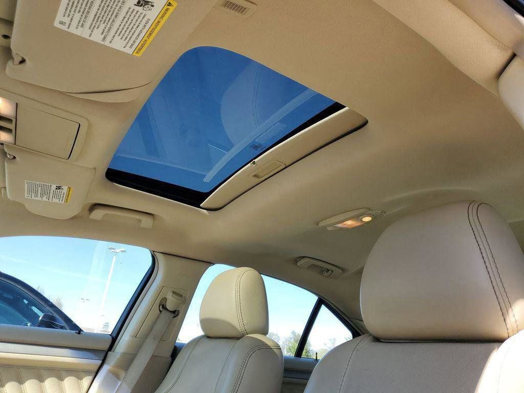 Used 2013 Ford Taurus SEL image 7