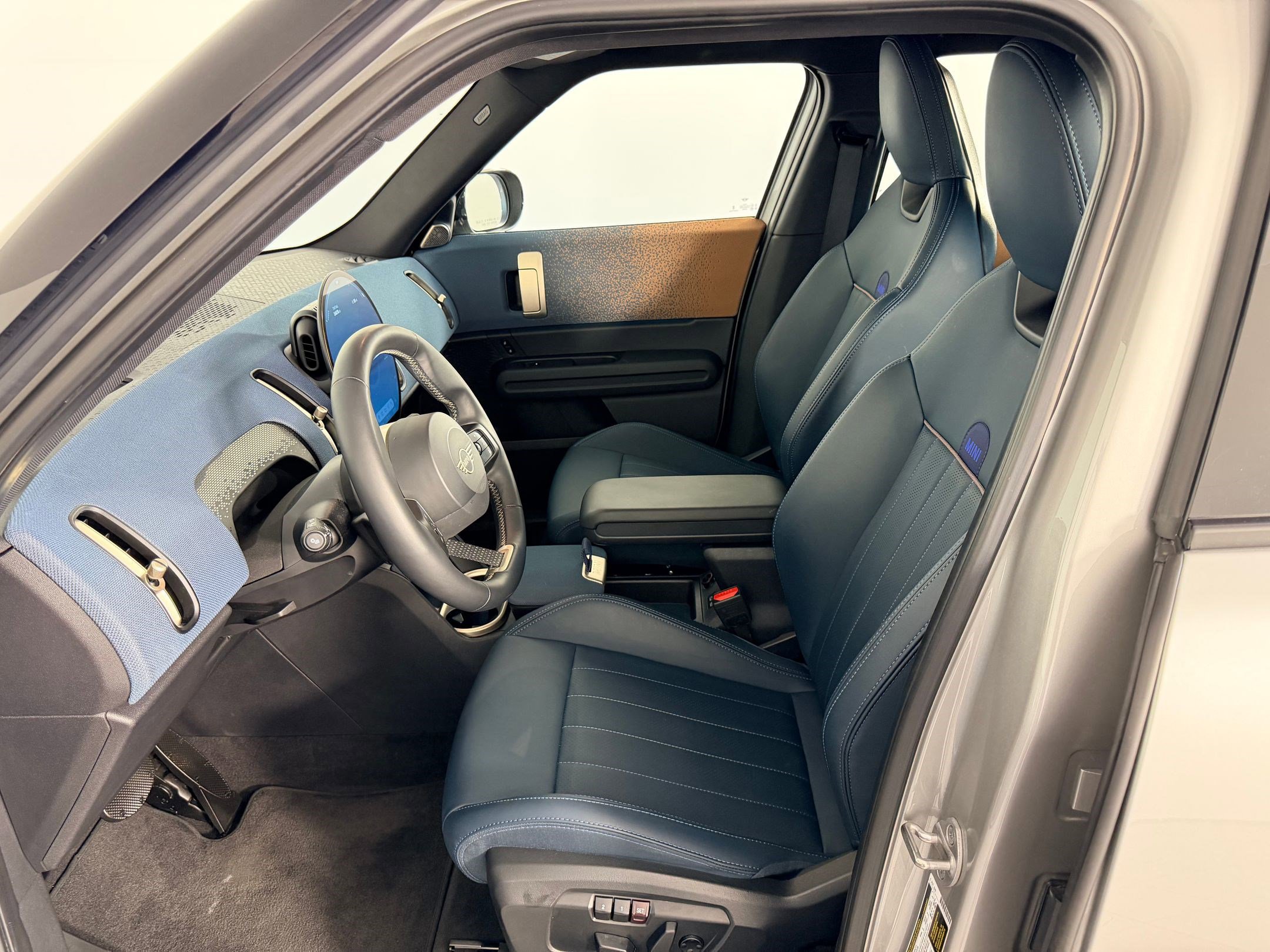 Certified 2025 MINI Cooper Countryman S AWD/4WD image 5