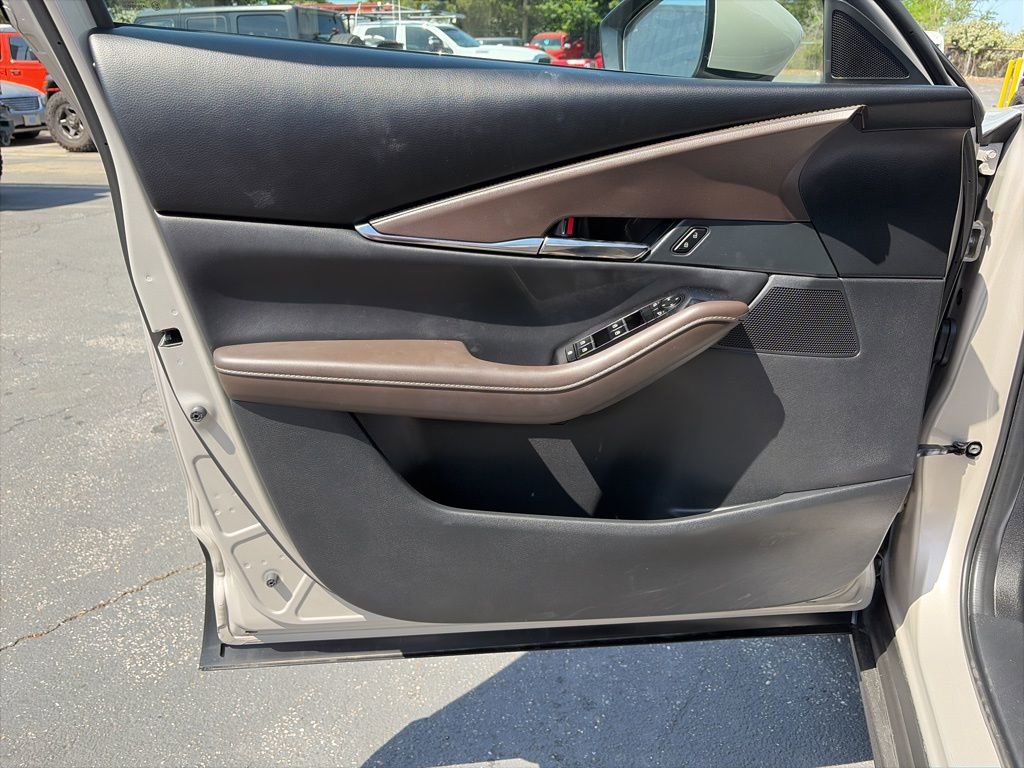 Used 2023 MAZDA CX-30 AWD 2.5 S w/ Premium Package image 11