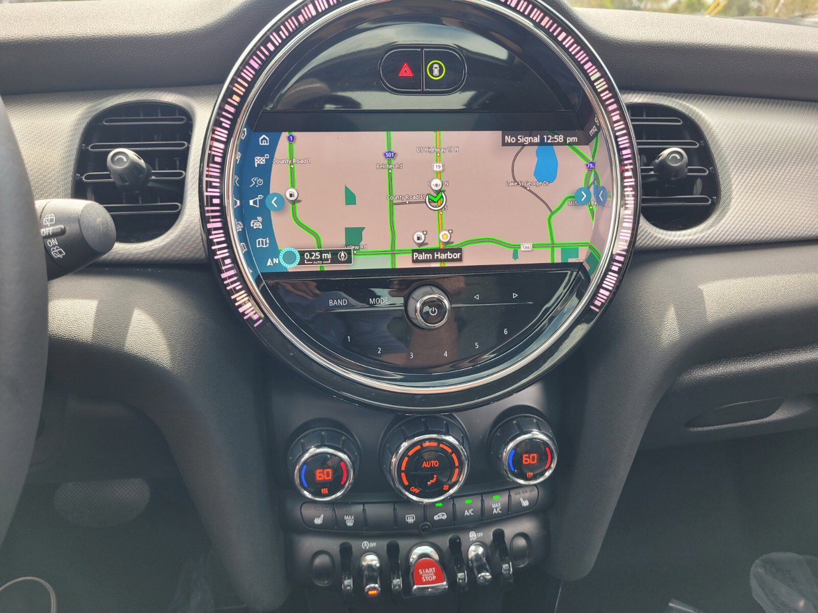 Used 2023 MINI Cooper 4-Door Hardtop image 22