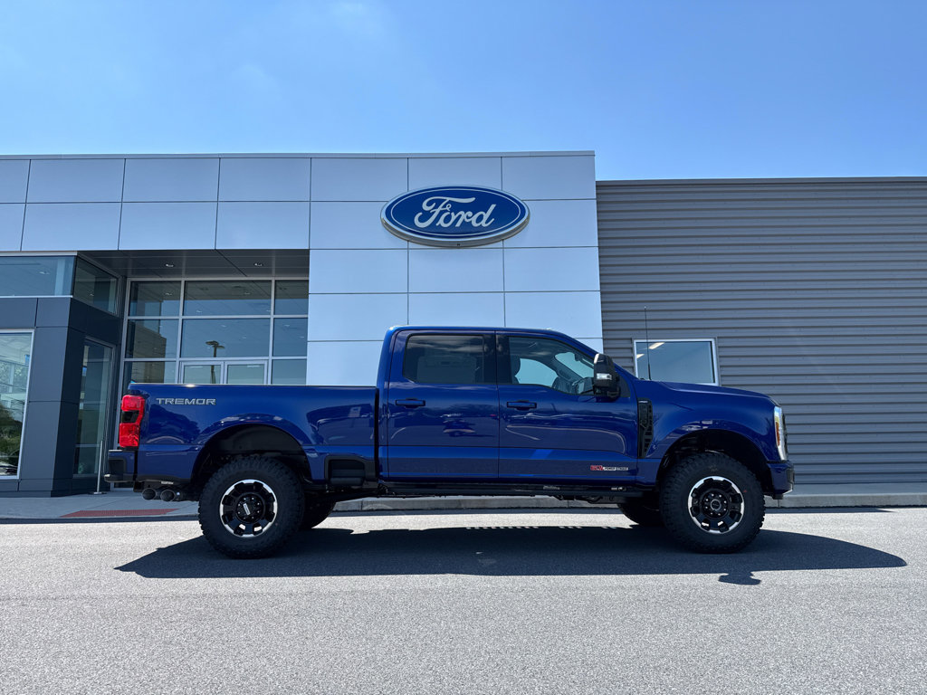 New 2026 Ford F250 4x4 Crew Cab Super Duty image 2
