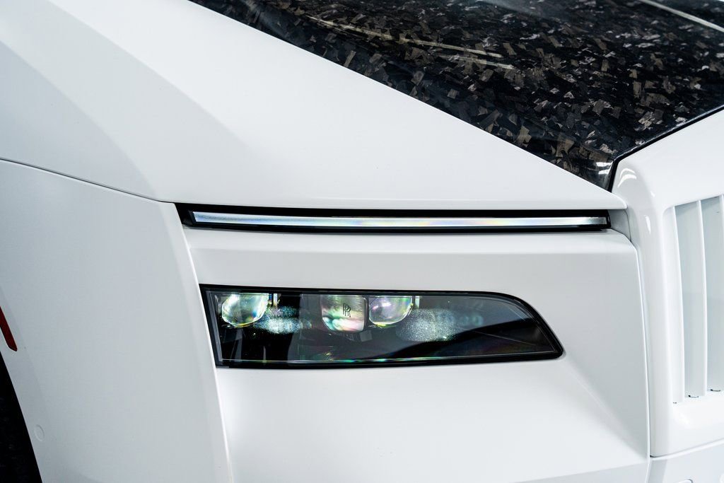 Used 2024 Rolls-Royce Spectre w/ Spectre Launch Package image 23