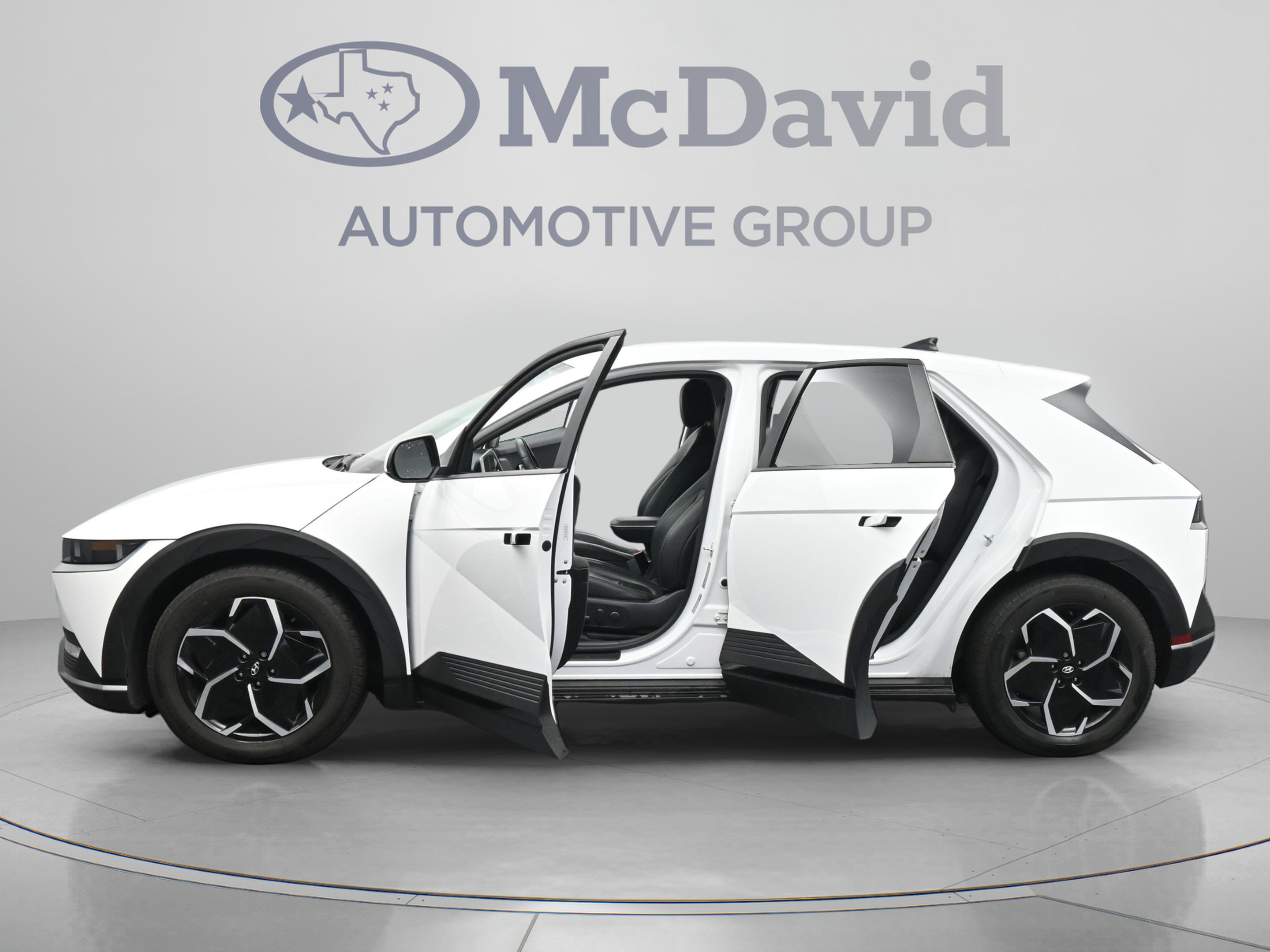Used 2024 Hyundai Ioniq 5 SEL RWD image 41