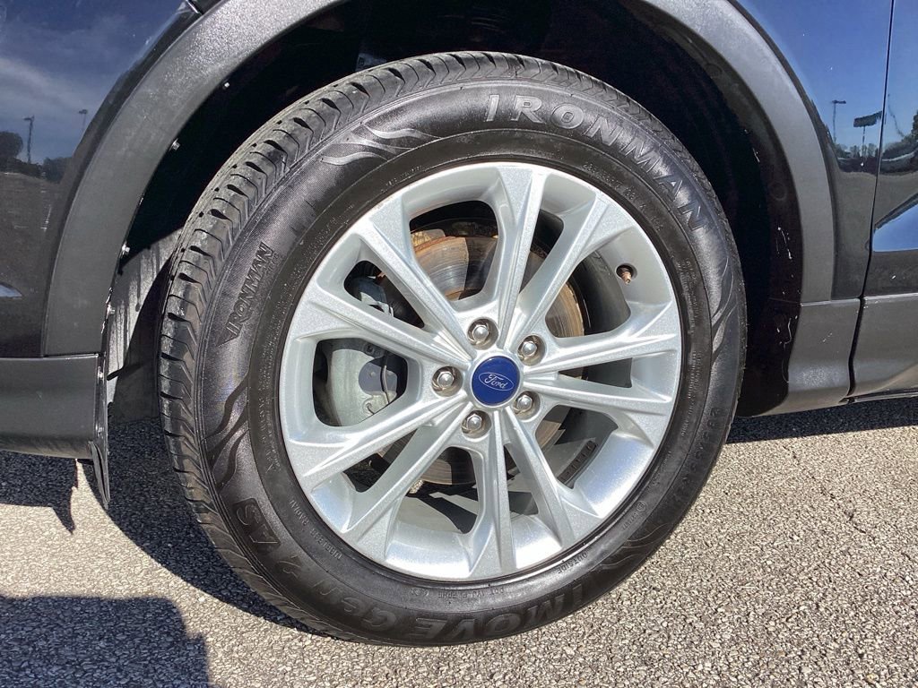 Used 2017 Ford Escape SE image 18