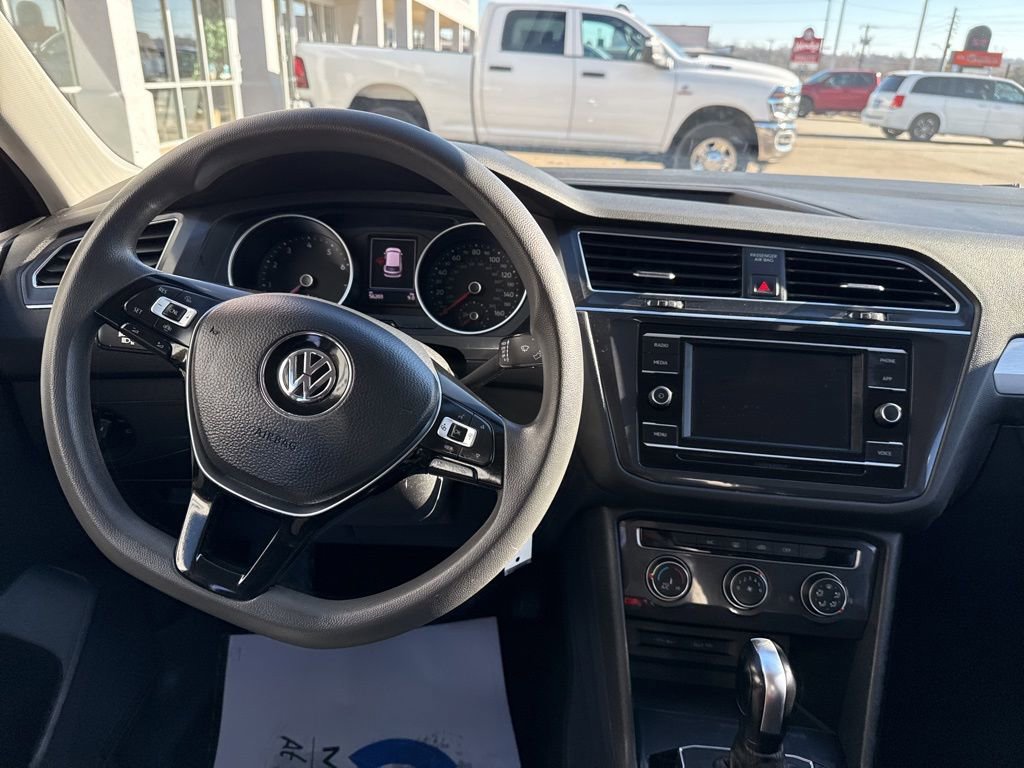 Used 2021 Volkswagen Tiguan S image 13