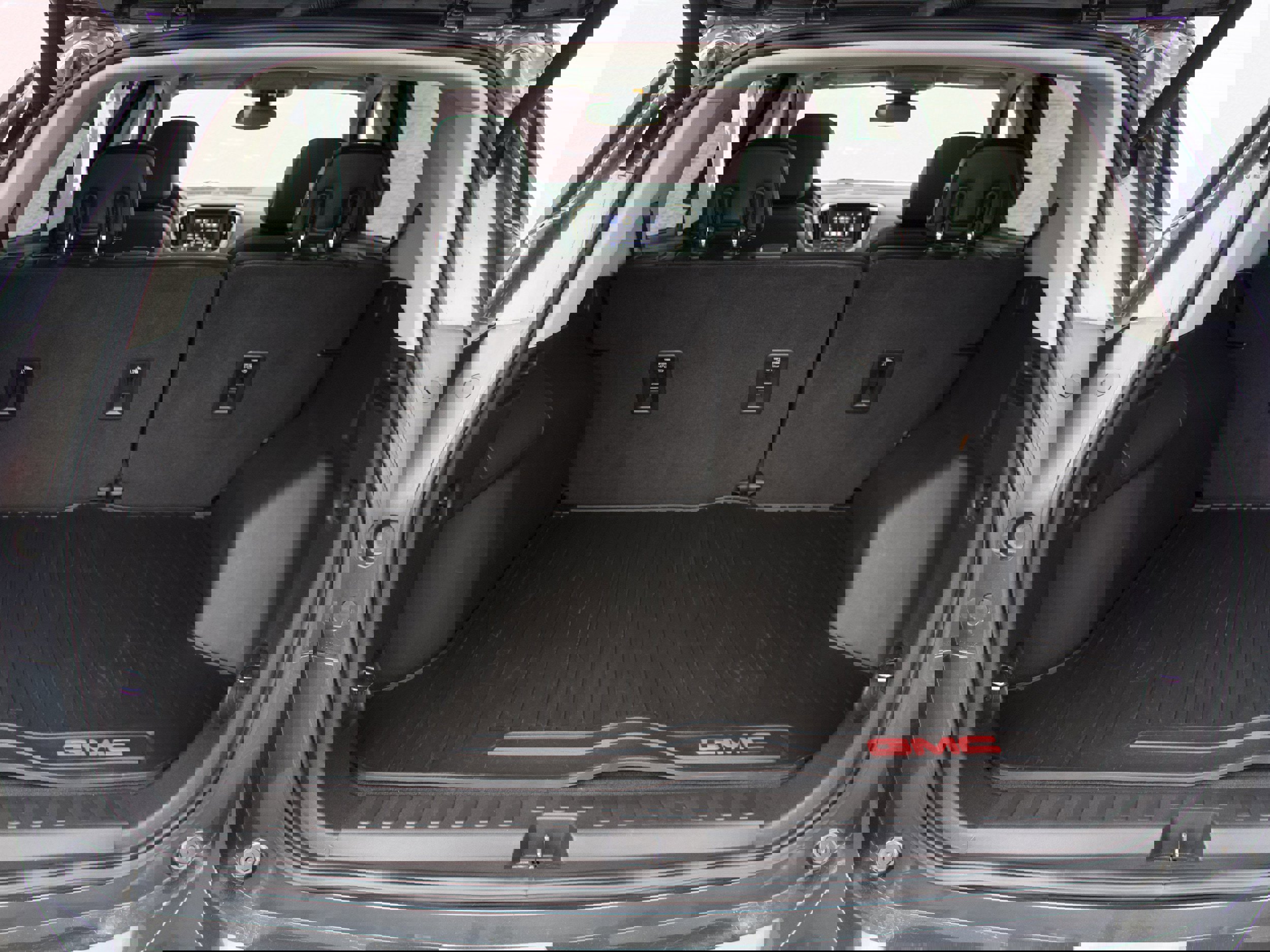 Used 2018 GMC Terrain Denali w/ Advanced Safety Package image 30