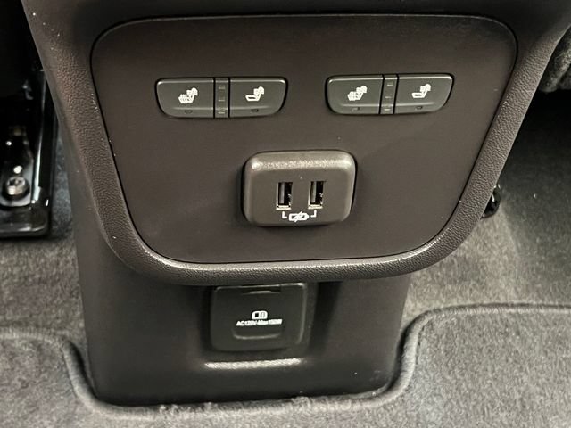 Used 2024 Chevrolet Equinox Premier AWD/4WD image 40