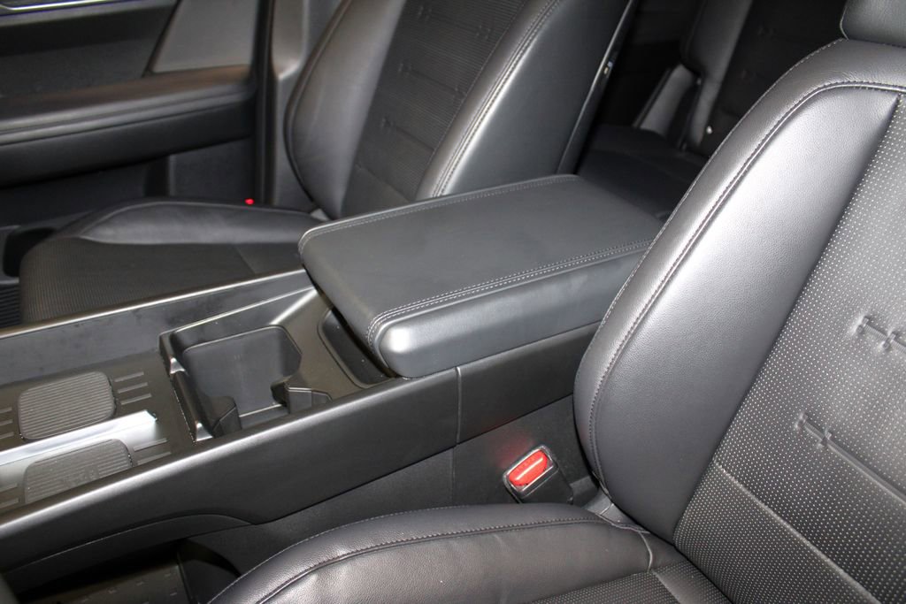 Used 2024 Hyundai Santa Fe Limited image 25