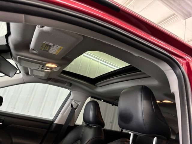 Used 2022 Toyota Highlander XLE FWD image 9