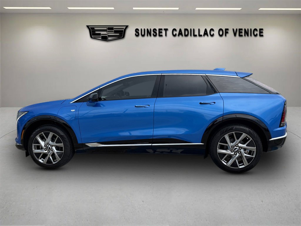 New 2026 Cadillac Optiq Luxury 1 RWD image 6