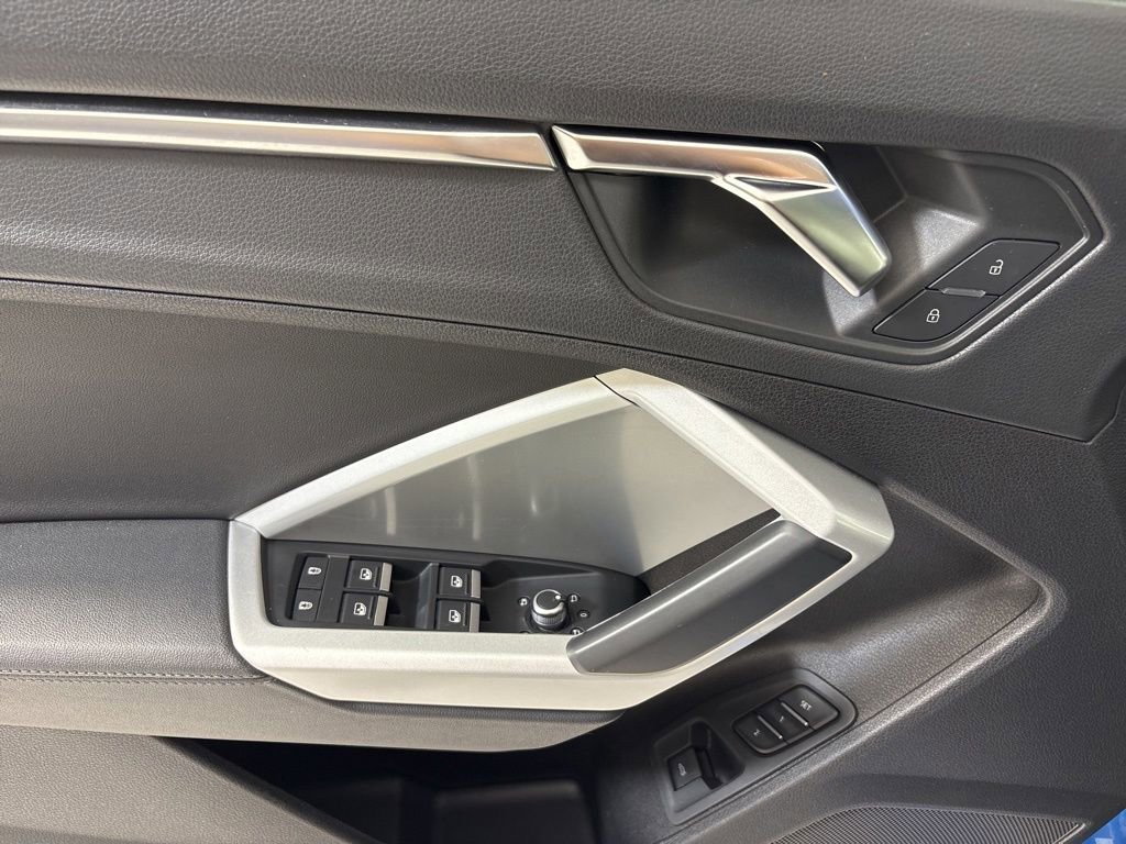 Used 2023 Audi Q3 2.0T Premium AWD/4WD image 17