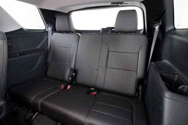 Used 2020 Chevrolet Traverse Premier w/ Redline Edition image 28