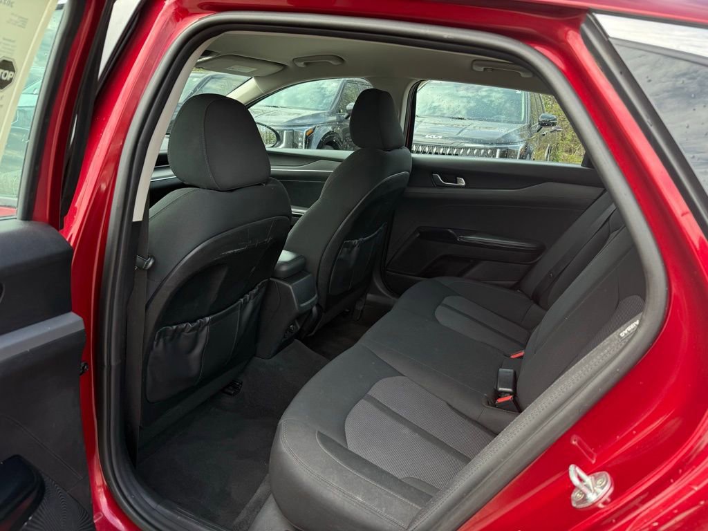 Used 2022 Kia K5 LXS image 11