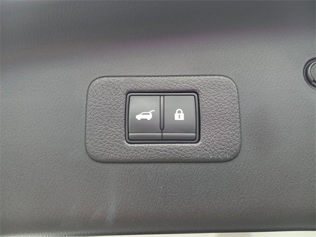 Used 2024 Nissan Armada Platinum w/ Captain's Chairs Package image 12