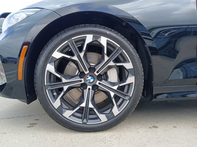 New 2026 BMW 330i Sedan w/ Convenience Package RWD image 5