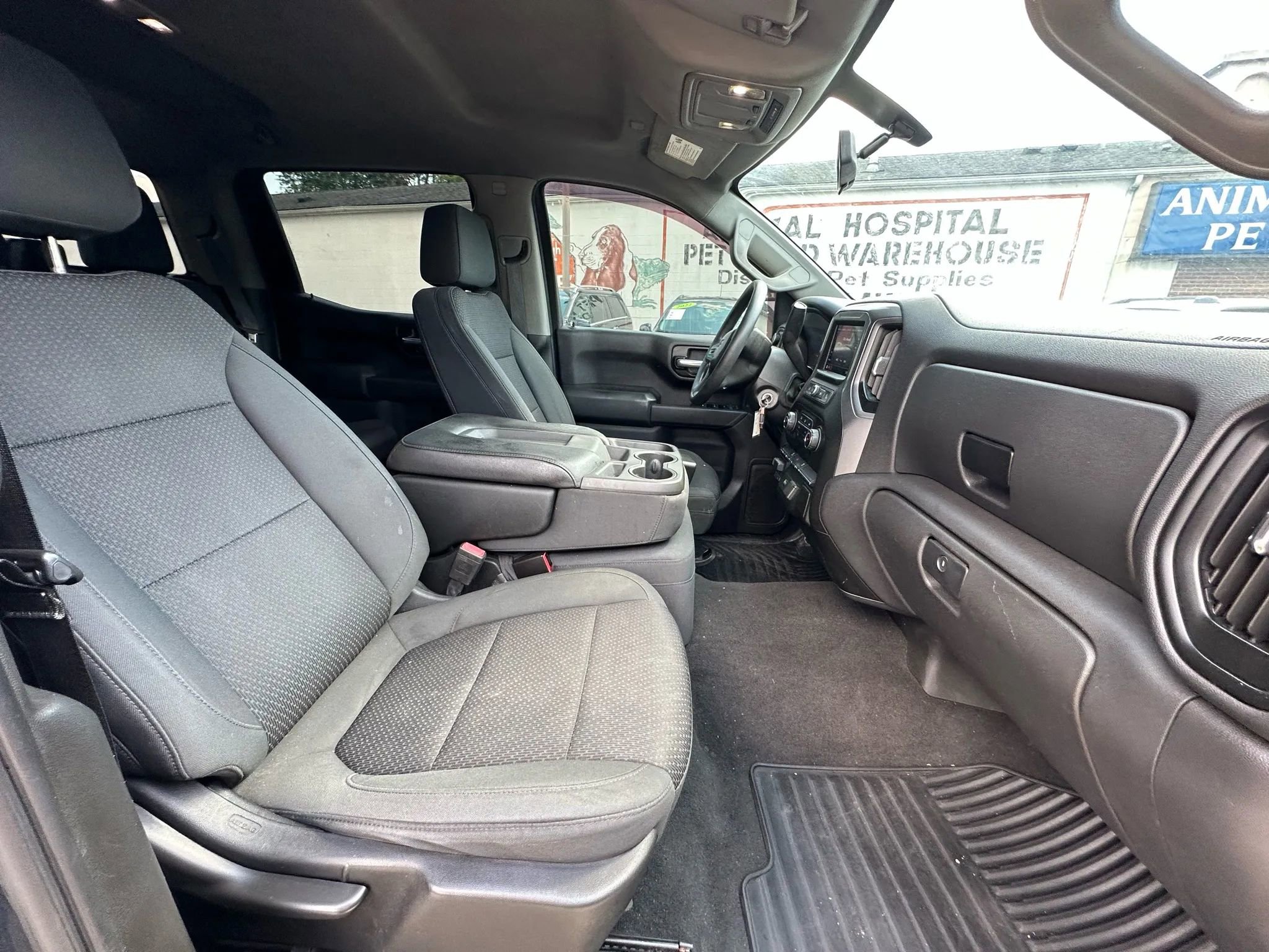 Used 2020 Chevrolet Silverado 1500 Custom Trail Boss w/ LPO, Dark Essentials Package image 11
