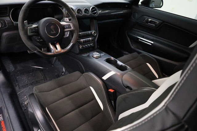 Used 2022 Ford Mustang Shelby GT500 w/ Carbon Fiber Track Pack image 76