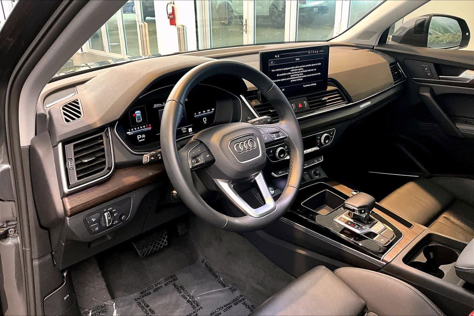 Certified 2025 Audi Q5 2.0T Premium Plus w/ Premium Plus Package image 18