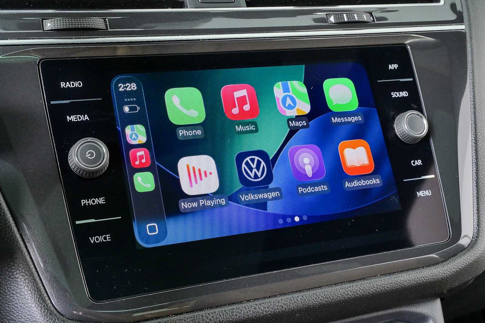 Certified 2023 Volkswagen Tiguan SE R-Line FWD image 17