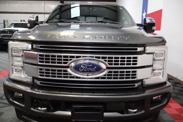 Used 2017 Ford F350 Platinum w/ Platinum Ultimate Package AWD/4WD image 15