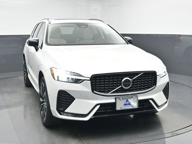 Used 2023 Volvo XC60 B5 Plus w/ Climate Package image 2