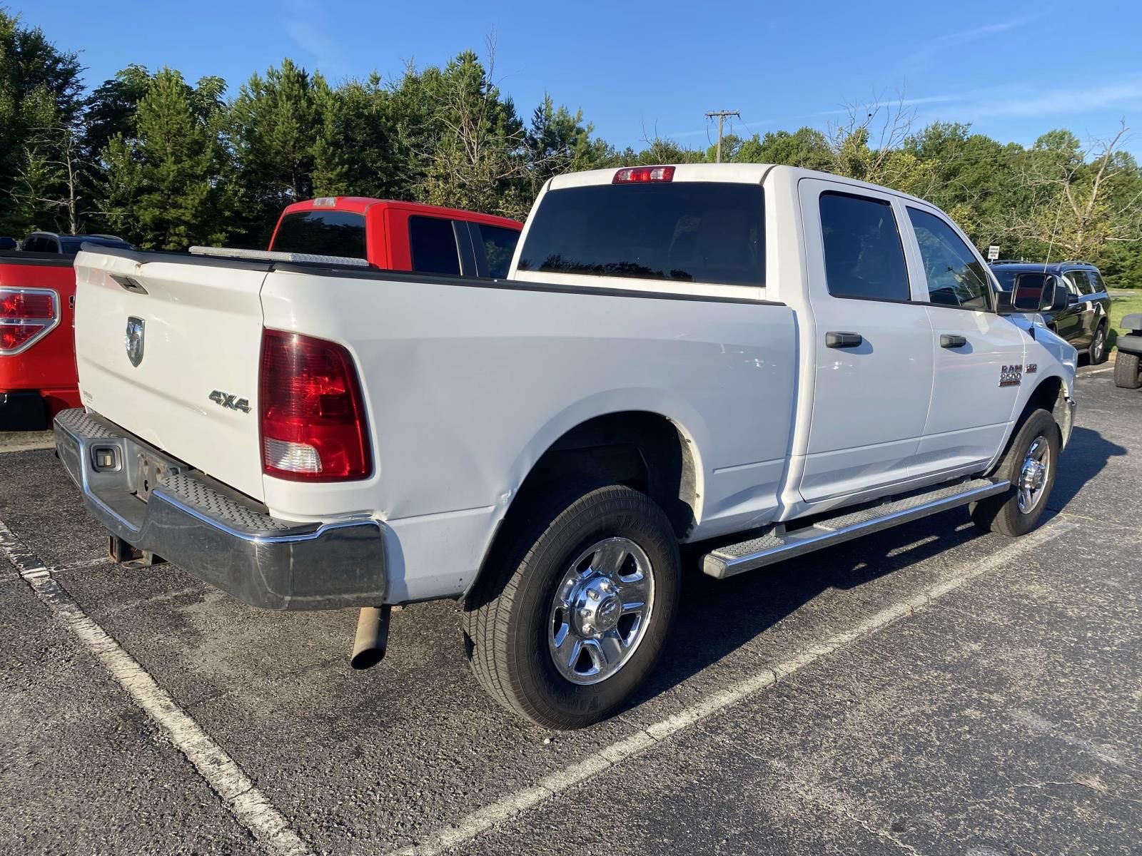 Used 2014 RAM 2500 Tradesman w/ Chrome Appearance Group AWD/4WD image 5