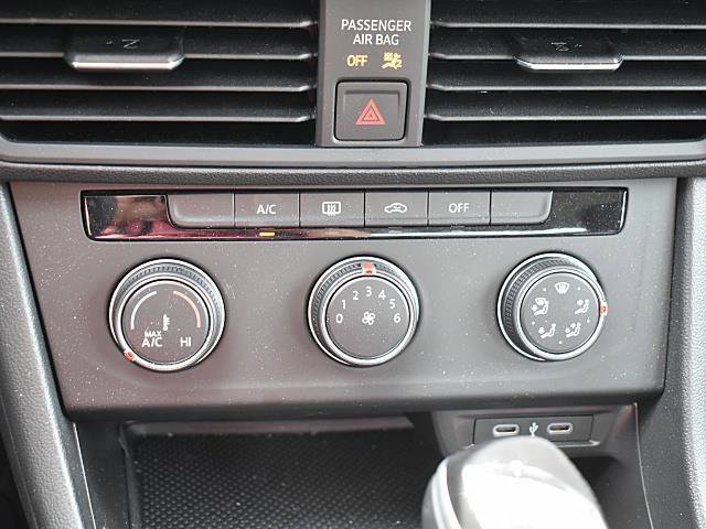 Used 2023 Volkswagen Jetta S image 19