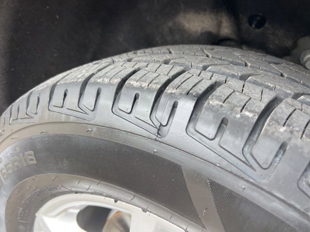 Certified 2022 Ford Explorer XLT w/ Equipment Group 202A image 28