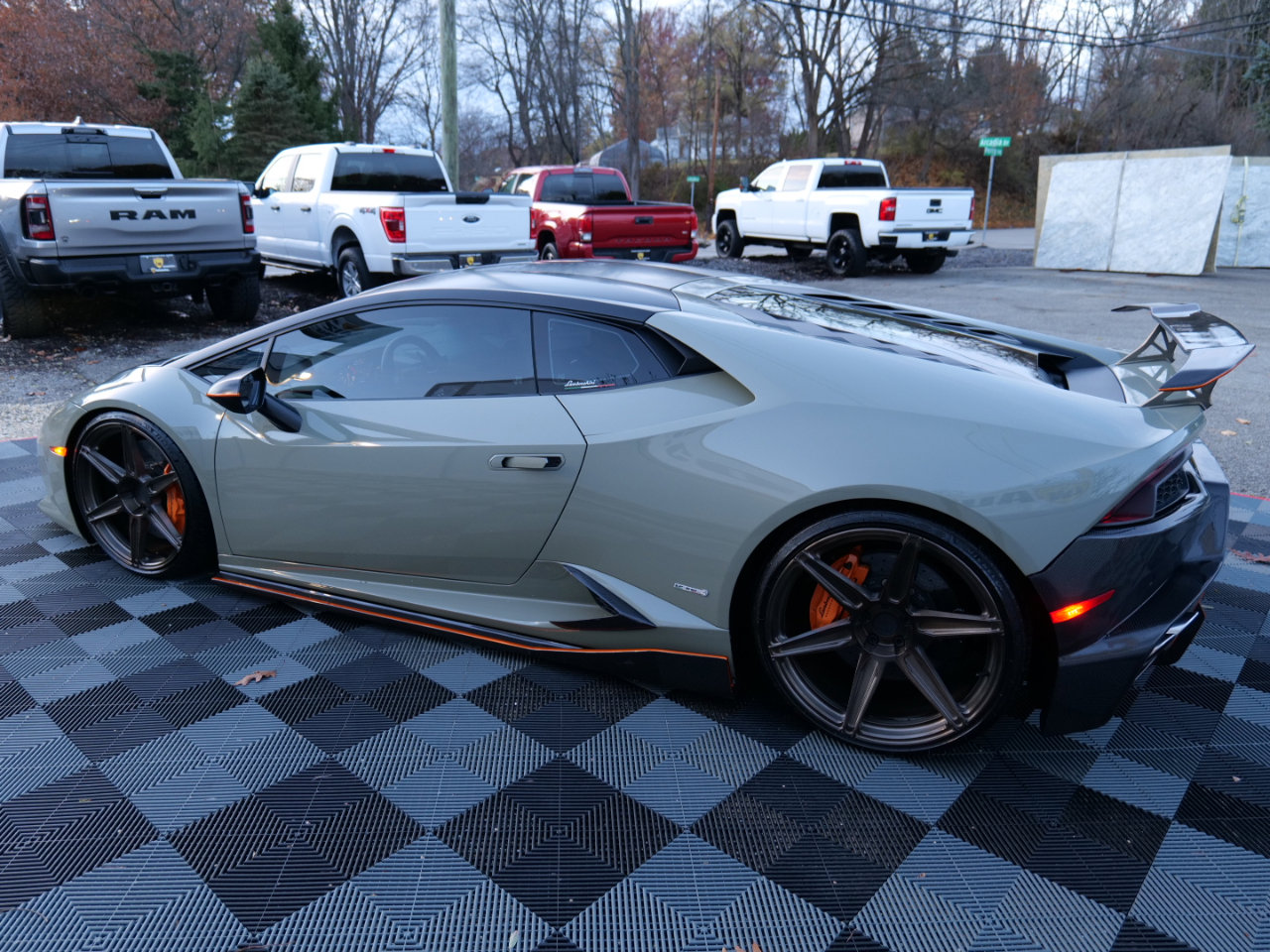 Used 2015 Lamborghini Huracan LP 610-4 image 7