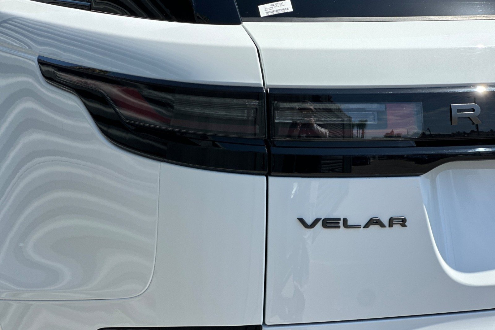 Used 2024 Land Rover Range Rover Velar Dynamic SE AWD/4WD image 28
