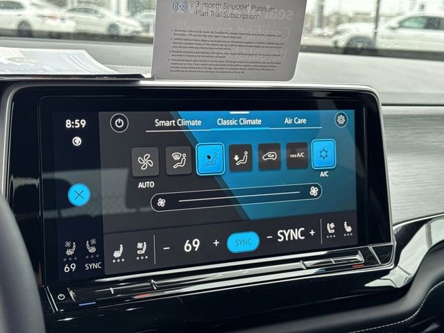 Used 2025 Volkswagen Atlas Cross Sport SE image 22