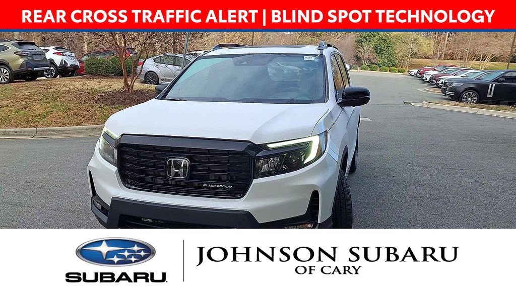Used 2025 Honda Passport Black Edition image 3