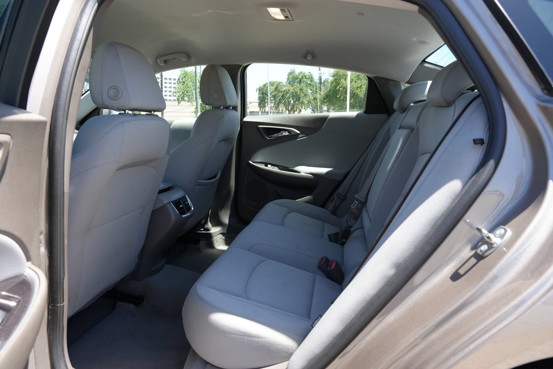 Used 2025 Chevrolet Malibu LT FWD image 21