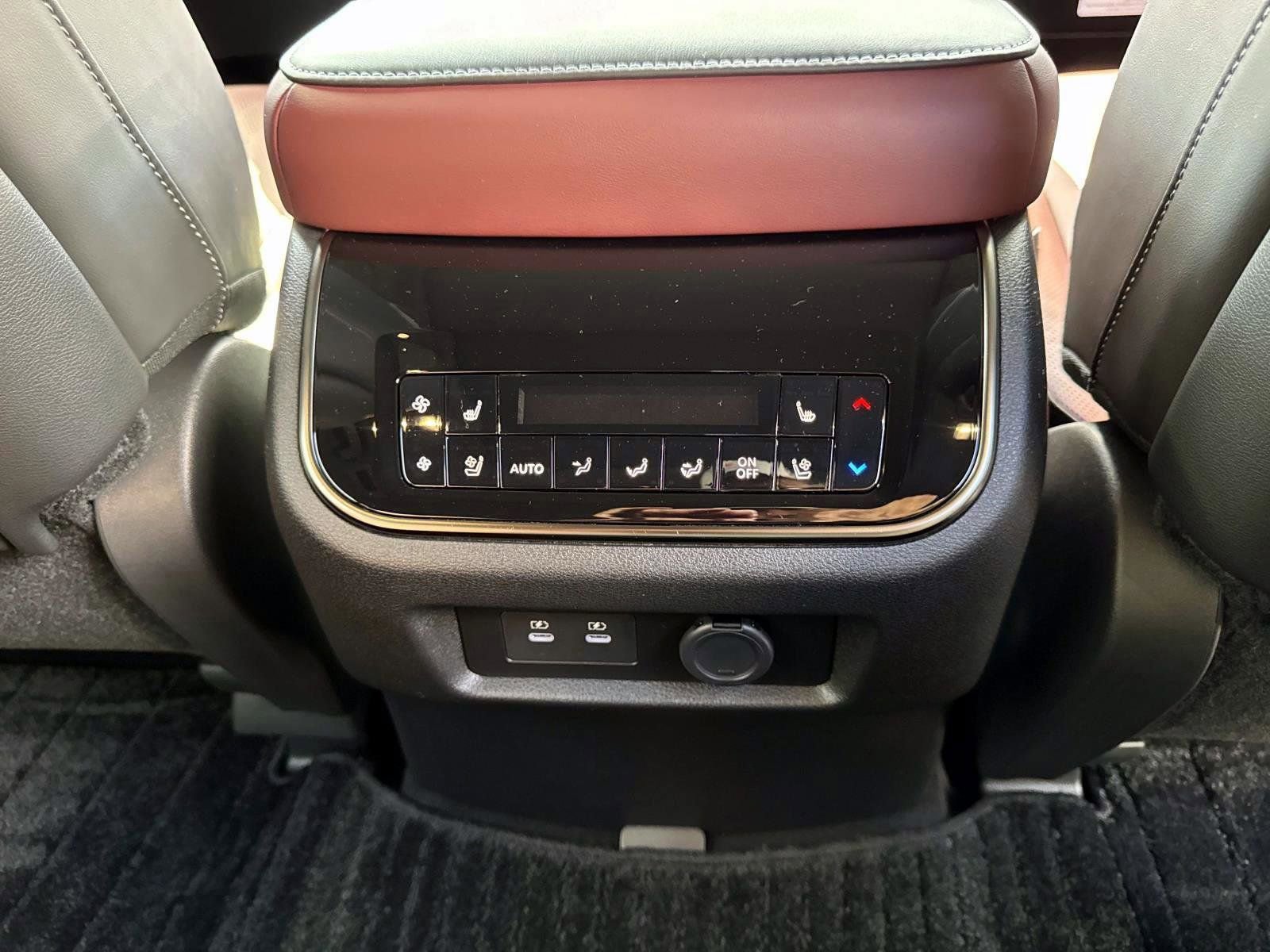 New 2026 INFINITI QX80 Autograph w/ Premium Cargo Package image 20