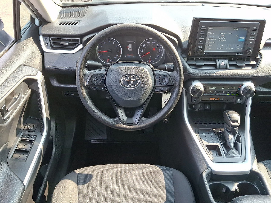 Used 2021 Toyota RAV4 LE AWD/4WD image 26
